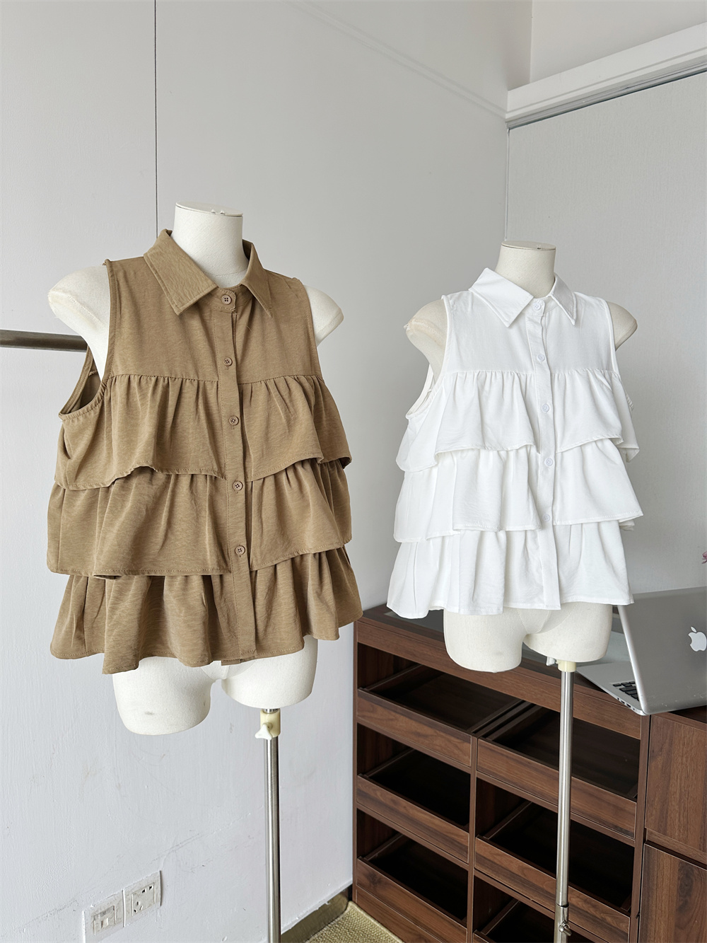 Korean Retro Hong Kong Style Tiered Sleeveless Cami Top for Women - Image 2